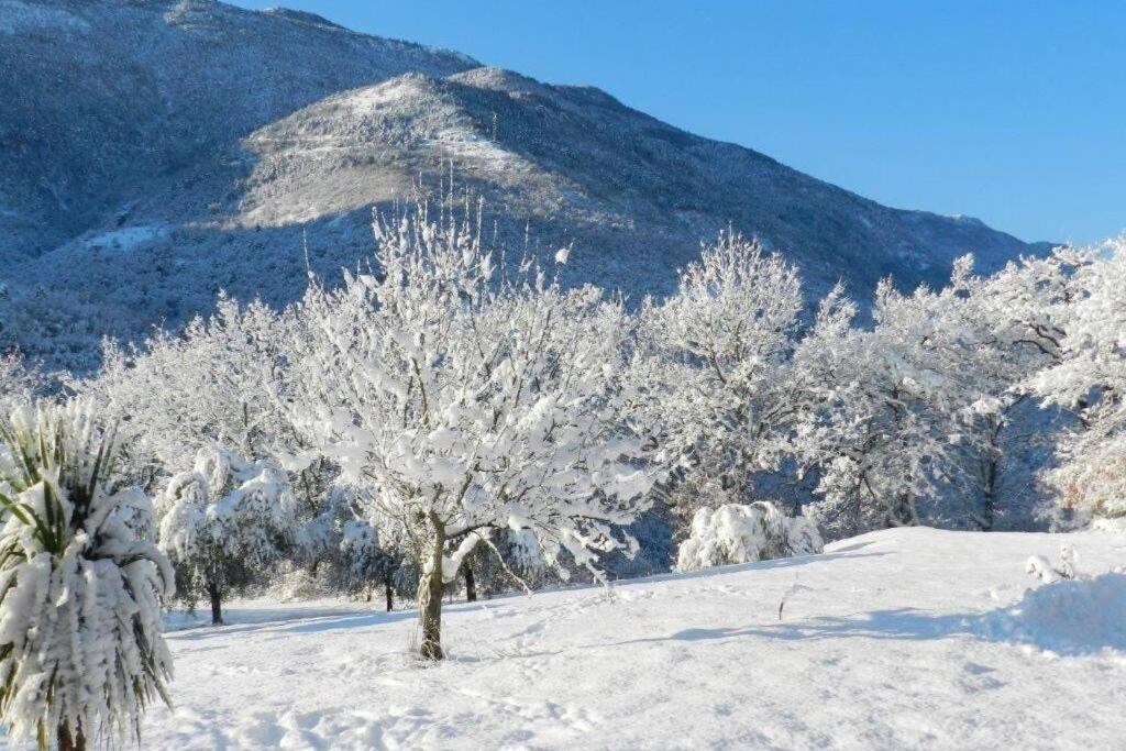 2p Au Coeur Des Montagnes Avec Piscine Chauffee Apartment *