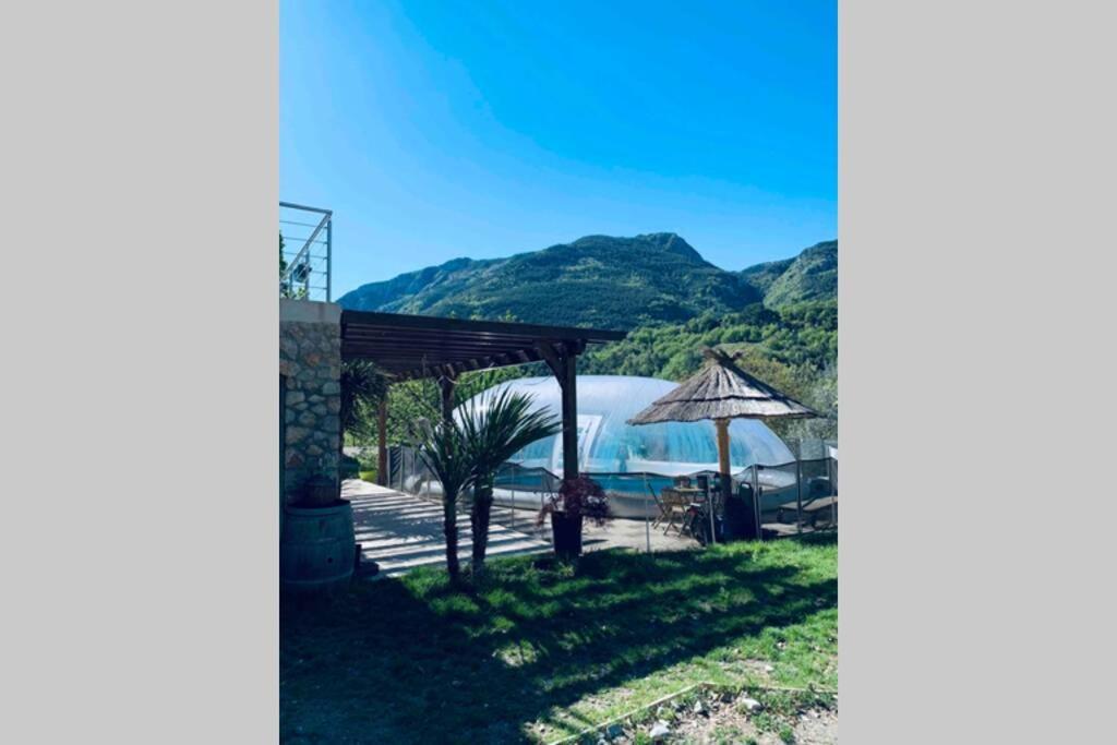 Apartment 2p Au Coeur Des Montagnes Avec Piscine Chauffee