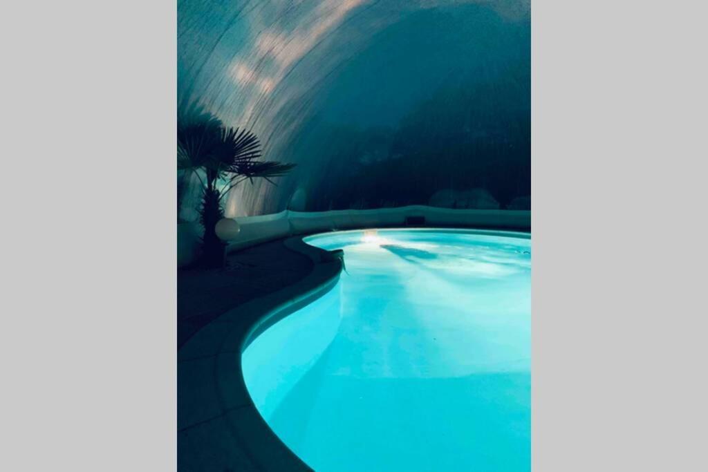 2p Au Coeur Des Montagnes Avec Piscine Chauffee *